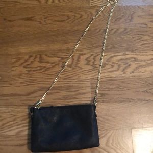 Black crossbody with gold chain